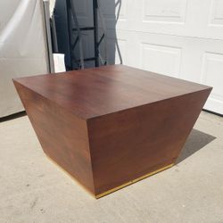 Coffee Table In Excellent Condition 