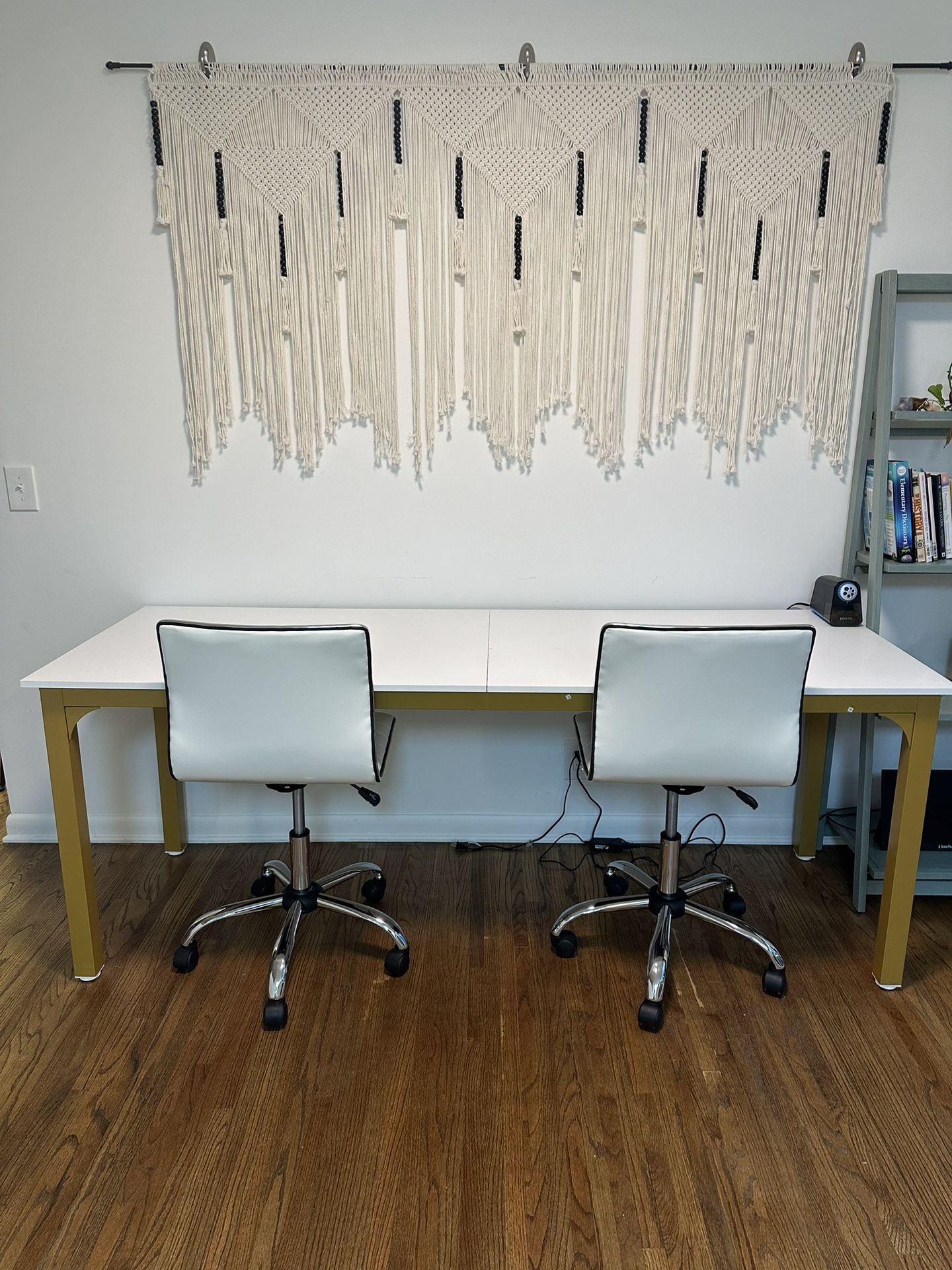 Beautiful 2 Person Desk