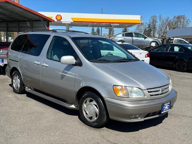 2002 Toyota Sienna