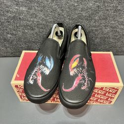 Vans “Venom vs Carnage” Classic Slip On Mens Size 10
