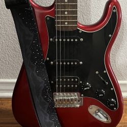 Guitar Strap / Polyester Webbing And Leather Ends 