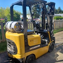 Caterpillar Forklift 