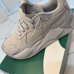 Puma RS-X. Gray violet. US size 5 1/2.