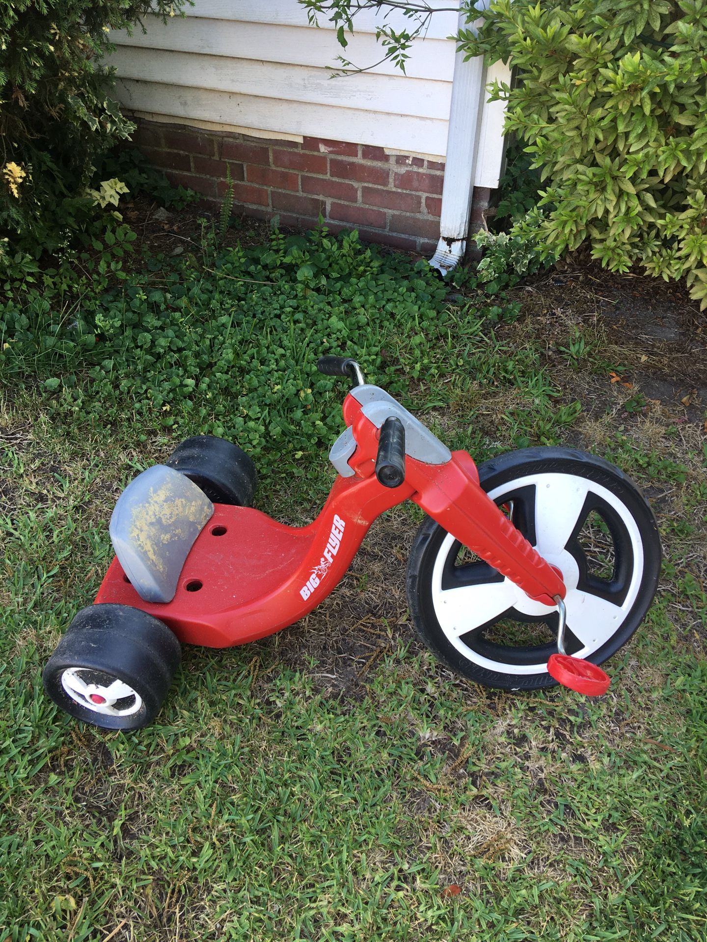 Radio Flyer Toddler Ride On toy
