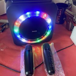ROCKJAM LIGHT SHOW KARAOKE WITH WIRELESS MICROPHONES 
