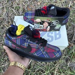 Nike SB Nardwuar Dunks Sz 7.5