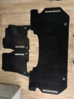 RAM 1500  BugHorn floor mats