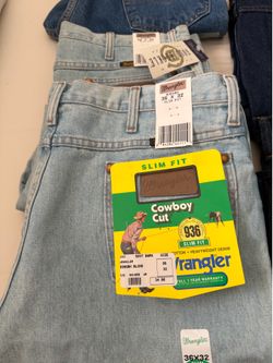 2 wrangler slim fit cowboy cut jeans