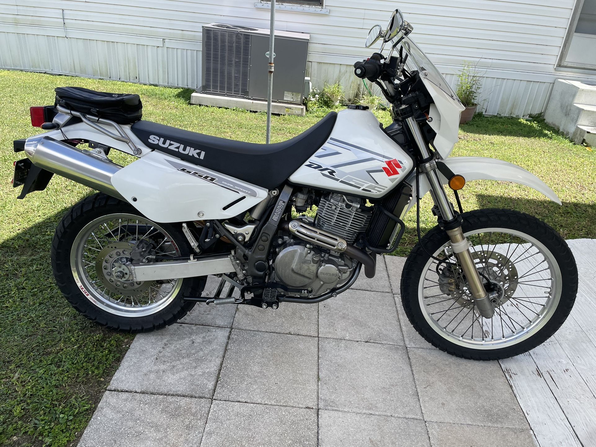 2018 Suzuki Dr650se