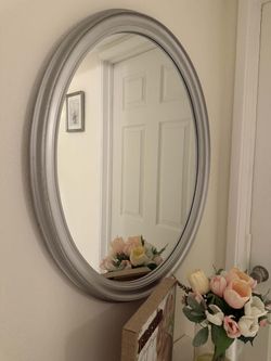 Decor for living room or bedroom: paintings