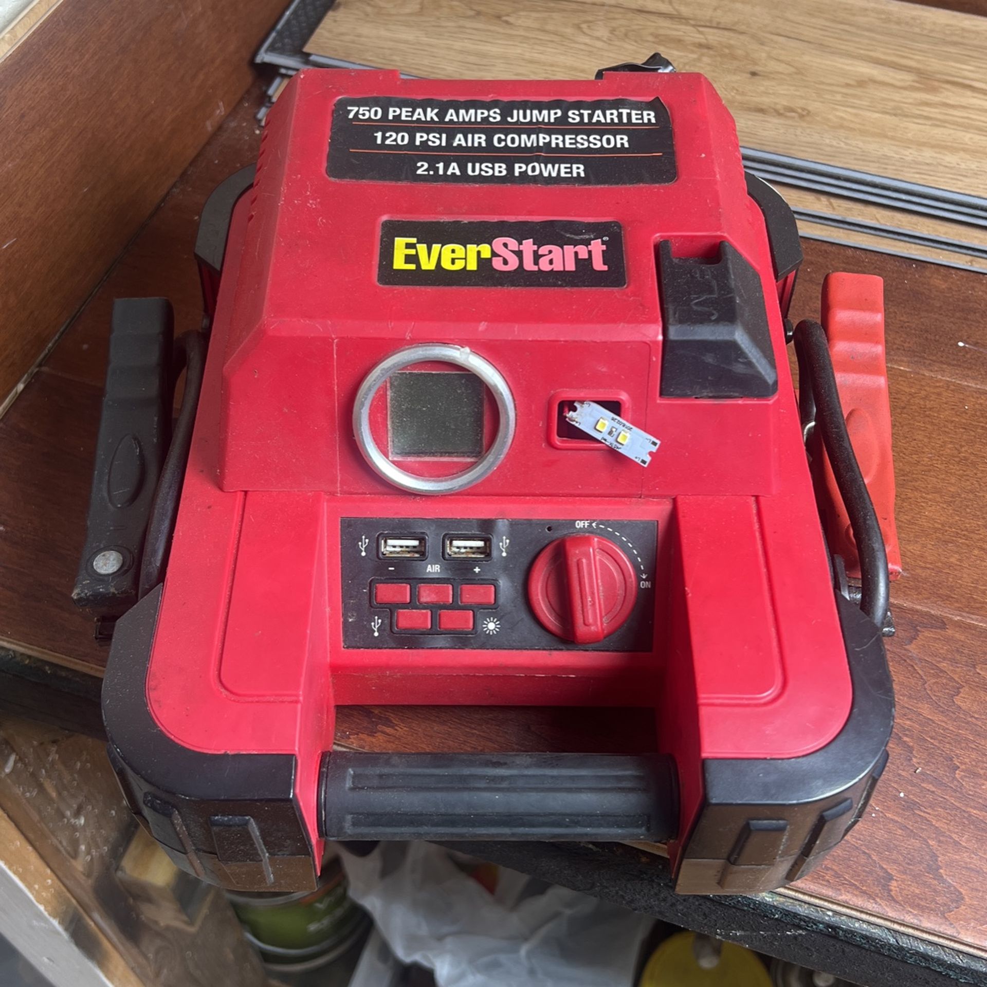 EverStart Jump Starter for Sale in Tampa, FL OfferUp