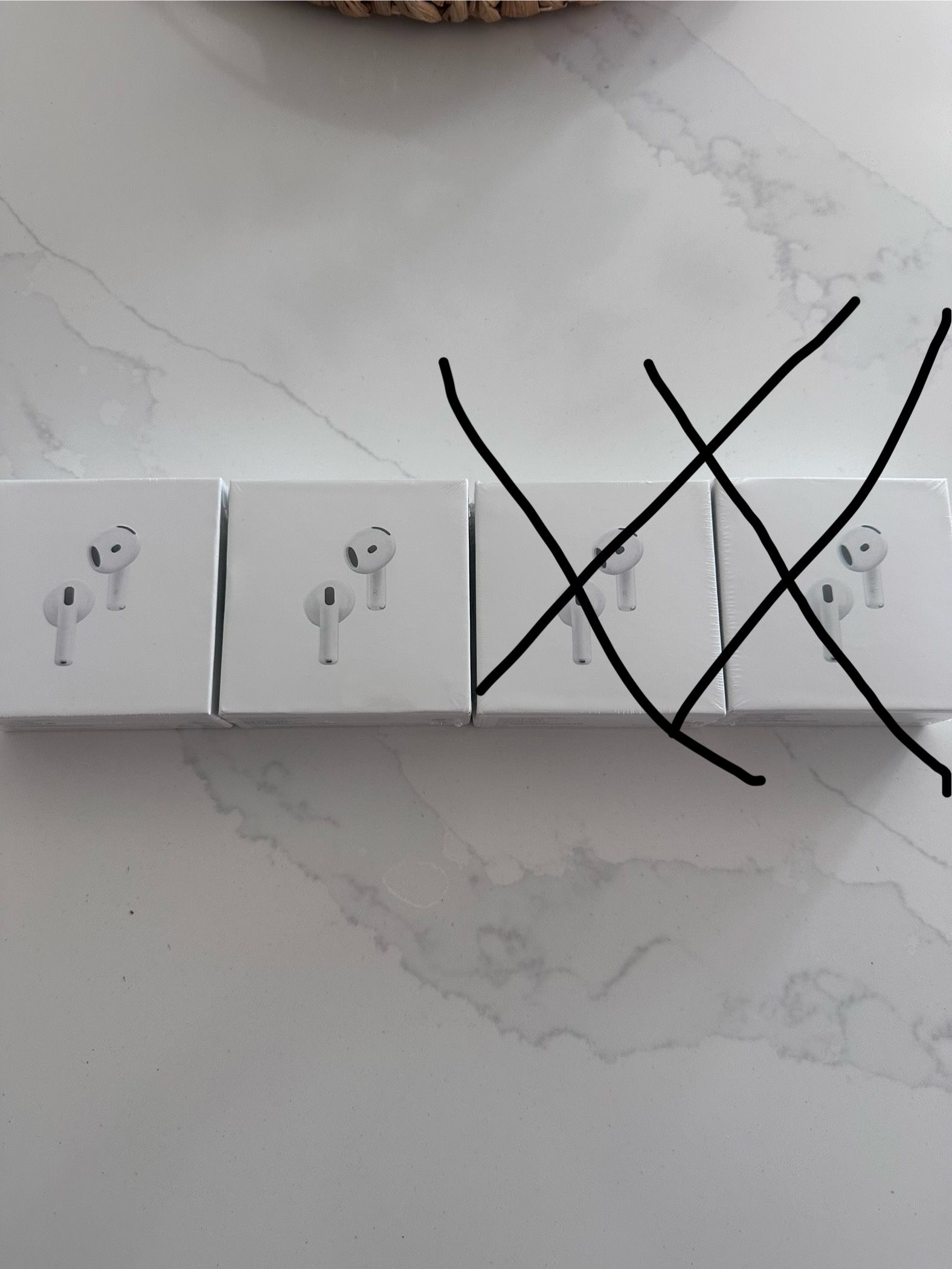 AirPods 4s