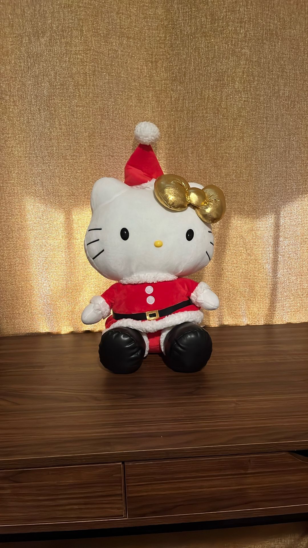 Hello Kitty Plushie