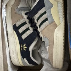 Adidas Size 9