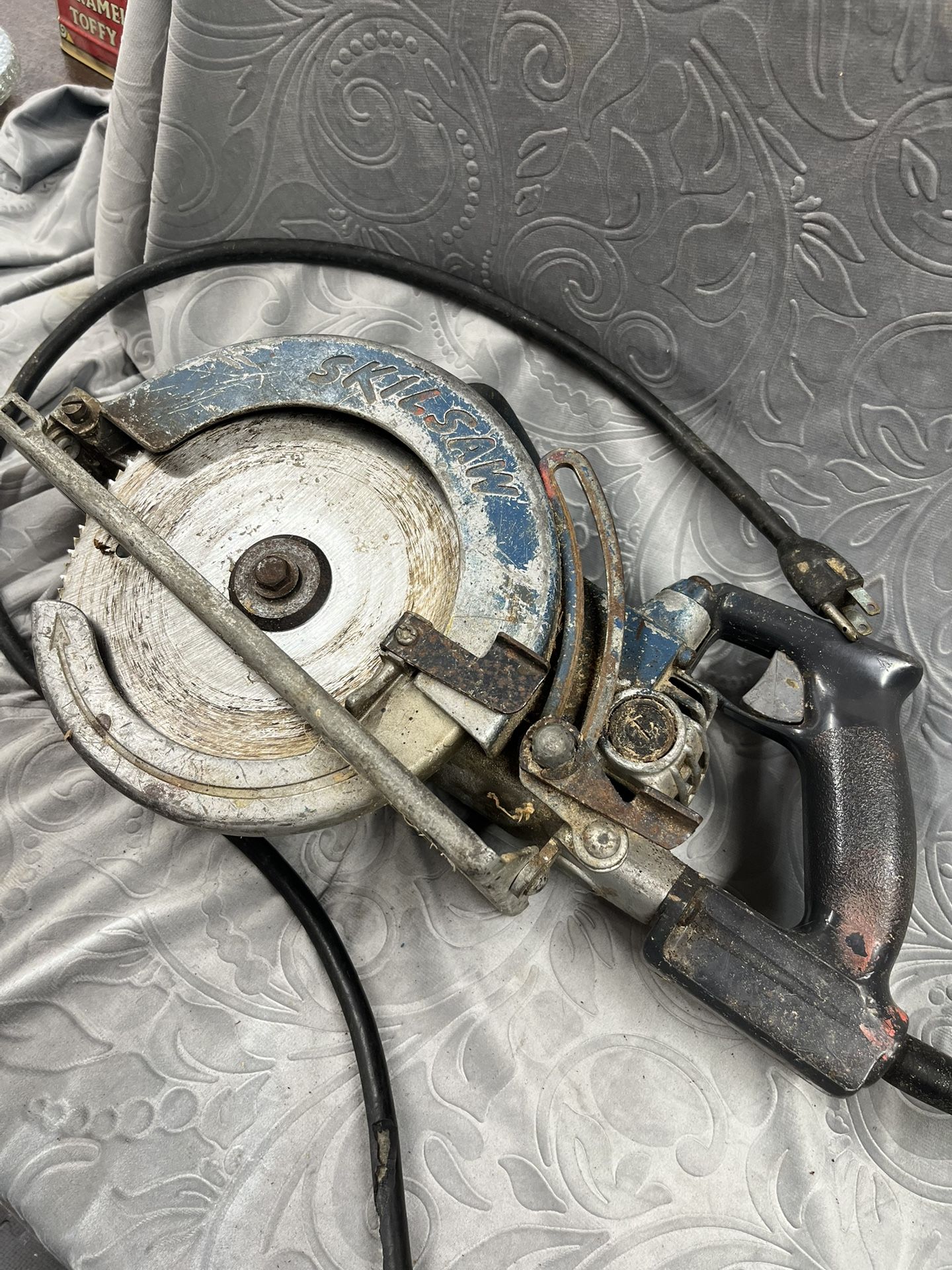 Old School SKILSAW - Heavy Duty - Works Perfect