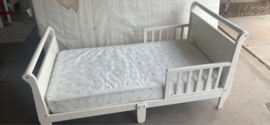 Toddler bed and mattress