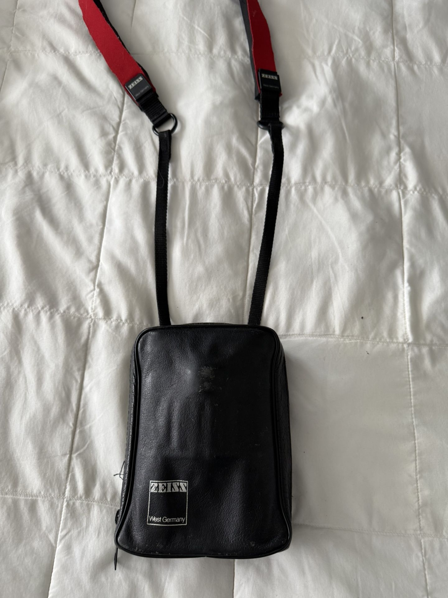 Binocular Zeiss 10x40 B T*