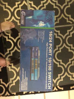 Brand new (( NIB )) 16/24 port 10/100 switch !!!