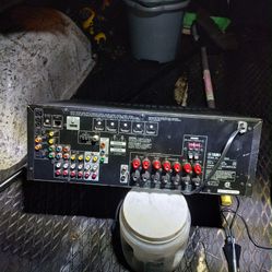 POWER RECEIVER STEREO YAMAHA WORKS GREAT 