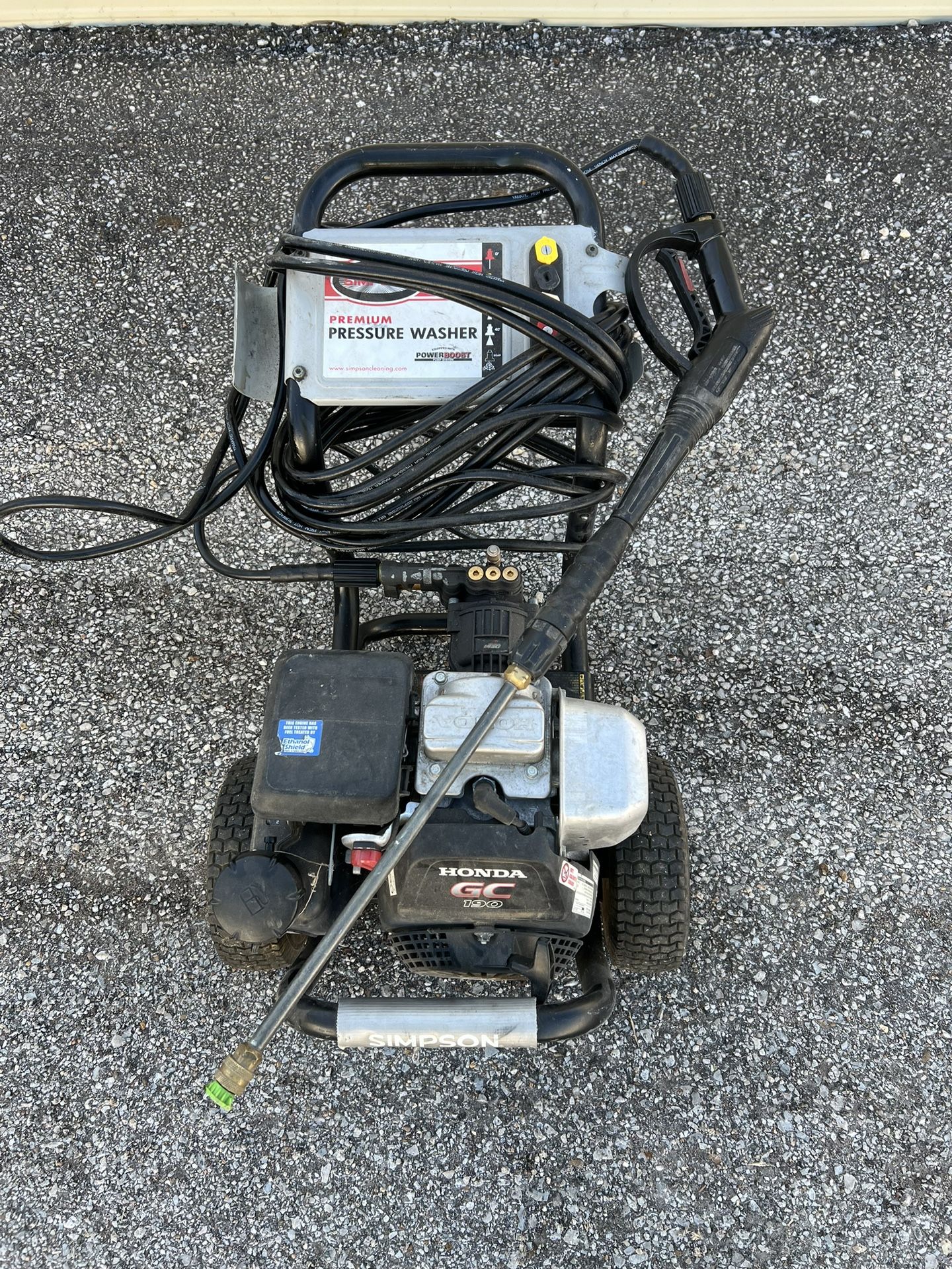 $139.99Simpson MegaShot gas pressure washer, model MSH3125 or 61217, with the following features: It provides 3100 PSI of pressure and a flow rate of