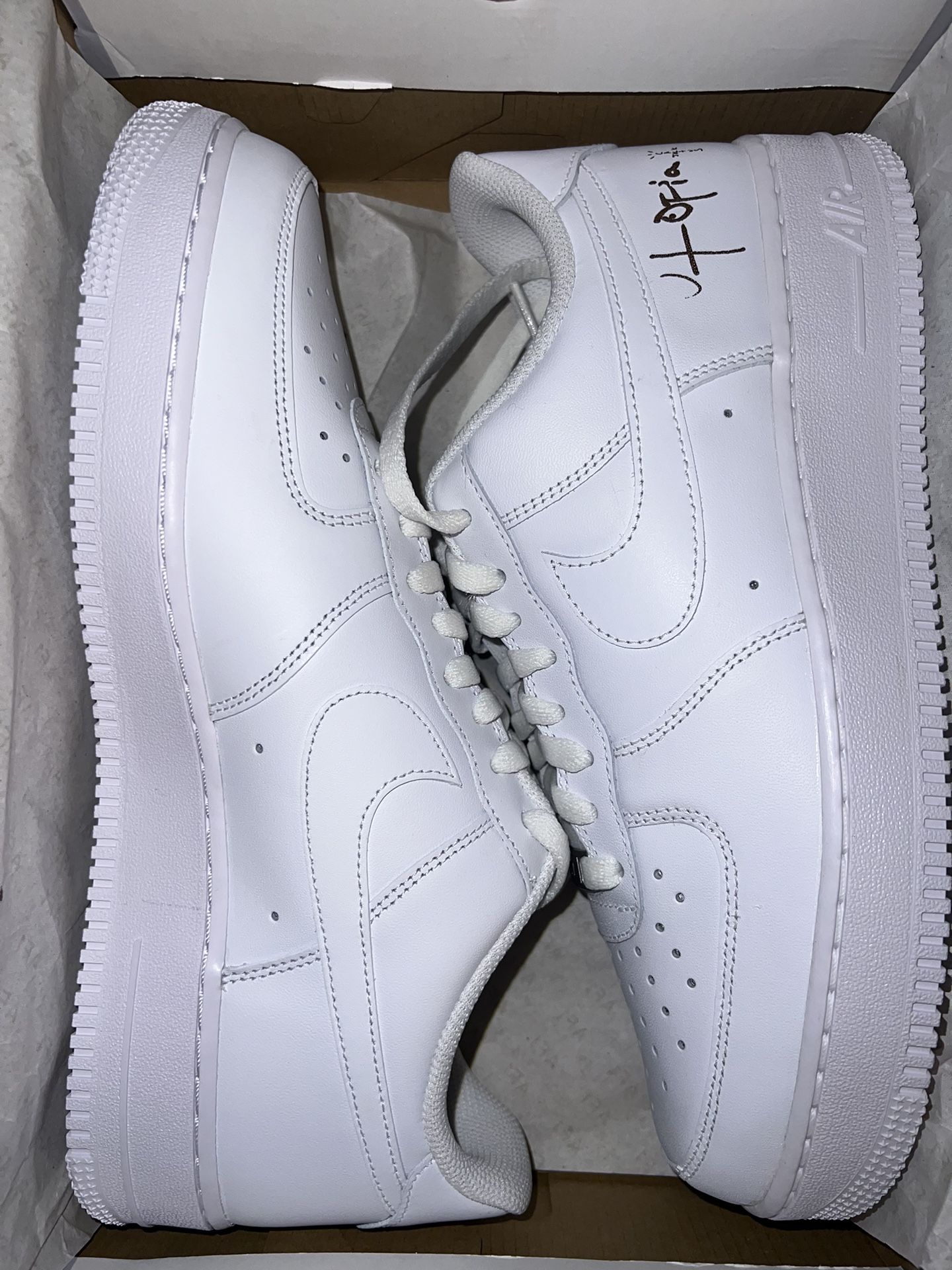 Nike Air force White Travis Scott Utopia Edition