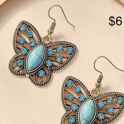 New Butterfly Earrings $6 Puo 84117