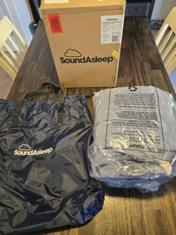 Brand New Queen Size Luxury Air Mattress With Built In Pump