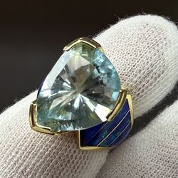 18kt Yellow Gold Antique Aquamarine And Opal Ring
