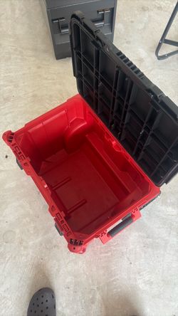 Milwaukee roll box pack out
