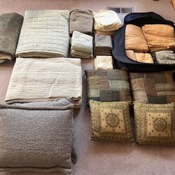 California King Comforter Cover Set With 2 Blankets, 4 Sets Of Sheets And 4 Pillows