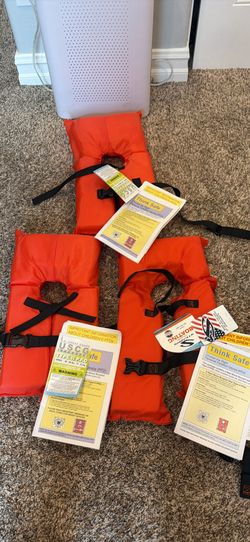 3 Brand New Childrens Boating Life Jackets