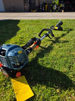 SENIX  GAS 4 CYCLE WEED EATER NEW