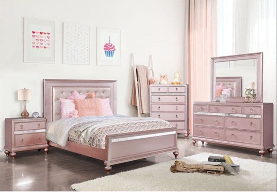 Brand New Pink 4pc Queen Bedroom Set (Available In Full & Twin Size)