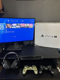 PS4 Slim 1TB Console black, 2 Controllers, Headset