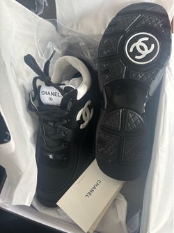 Chanel runners size 41