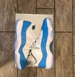 Jordan 11 Low University Blue