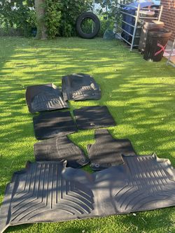 High-Performance WeatherTech Floor Mats – Fits Chevy Suburban (2021–2026)