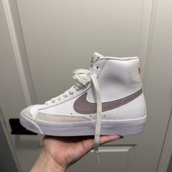 Nike Blazer Mid 77 4.5y