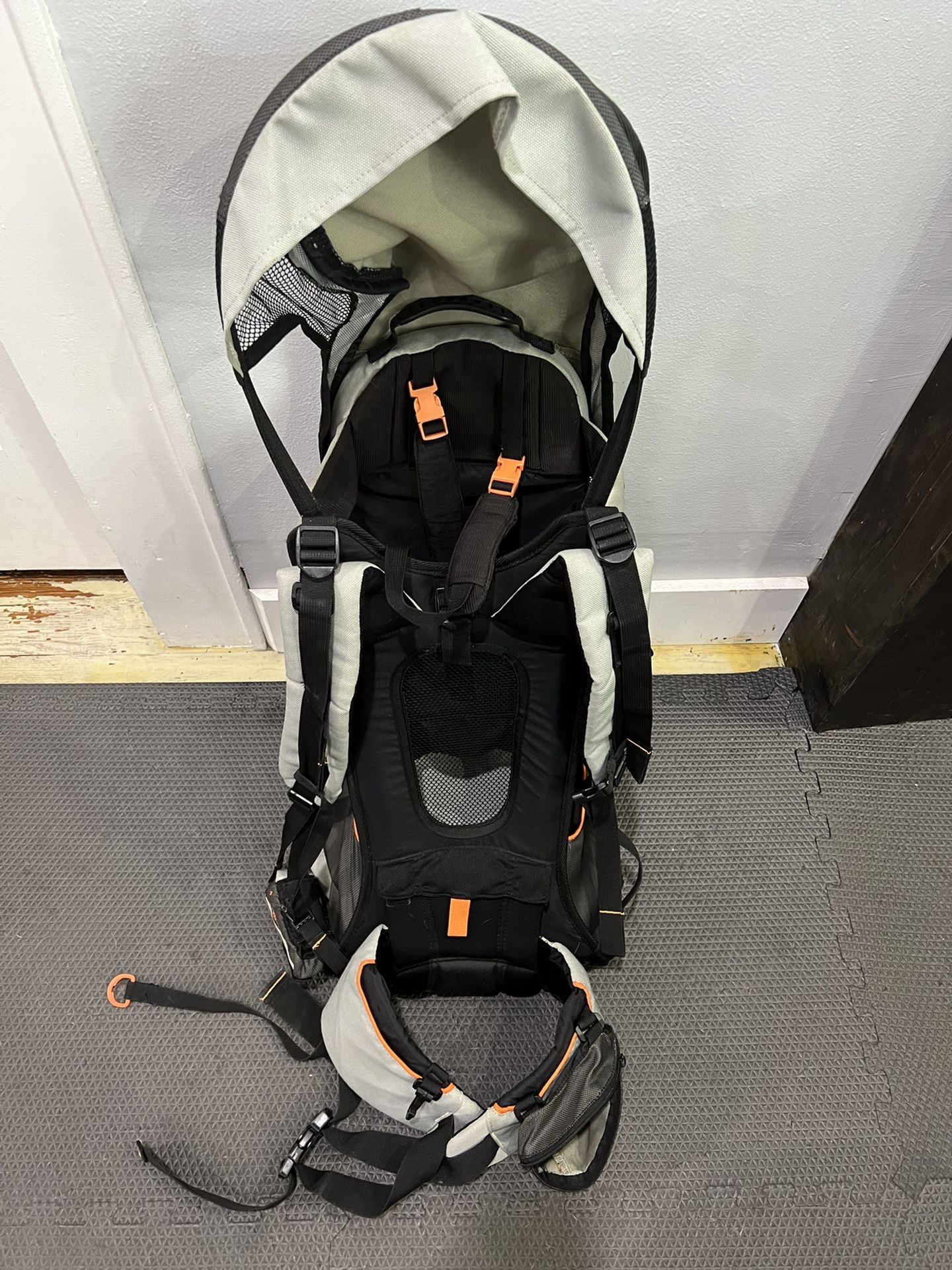 Snugli Kid Carrier hiking backpack - Main Image