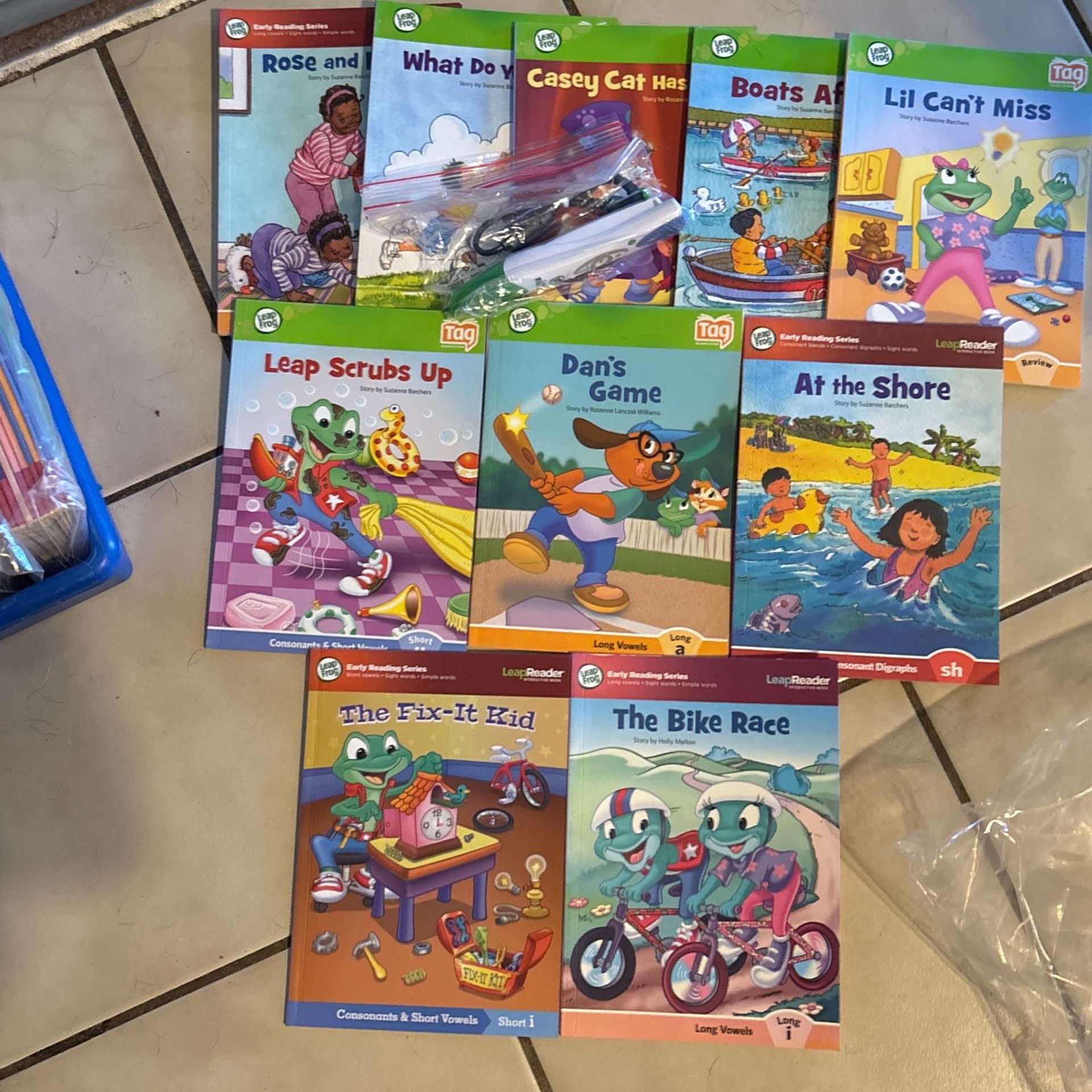 Leapfrog books and pen