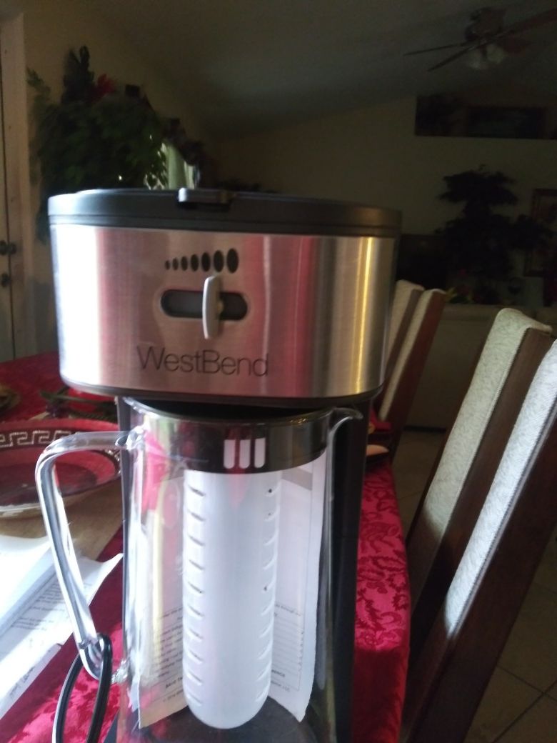 Wonderful westbound ice tea/coffee maker used once