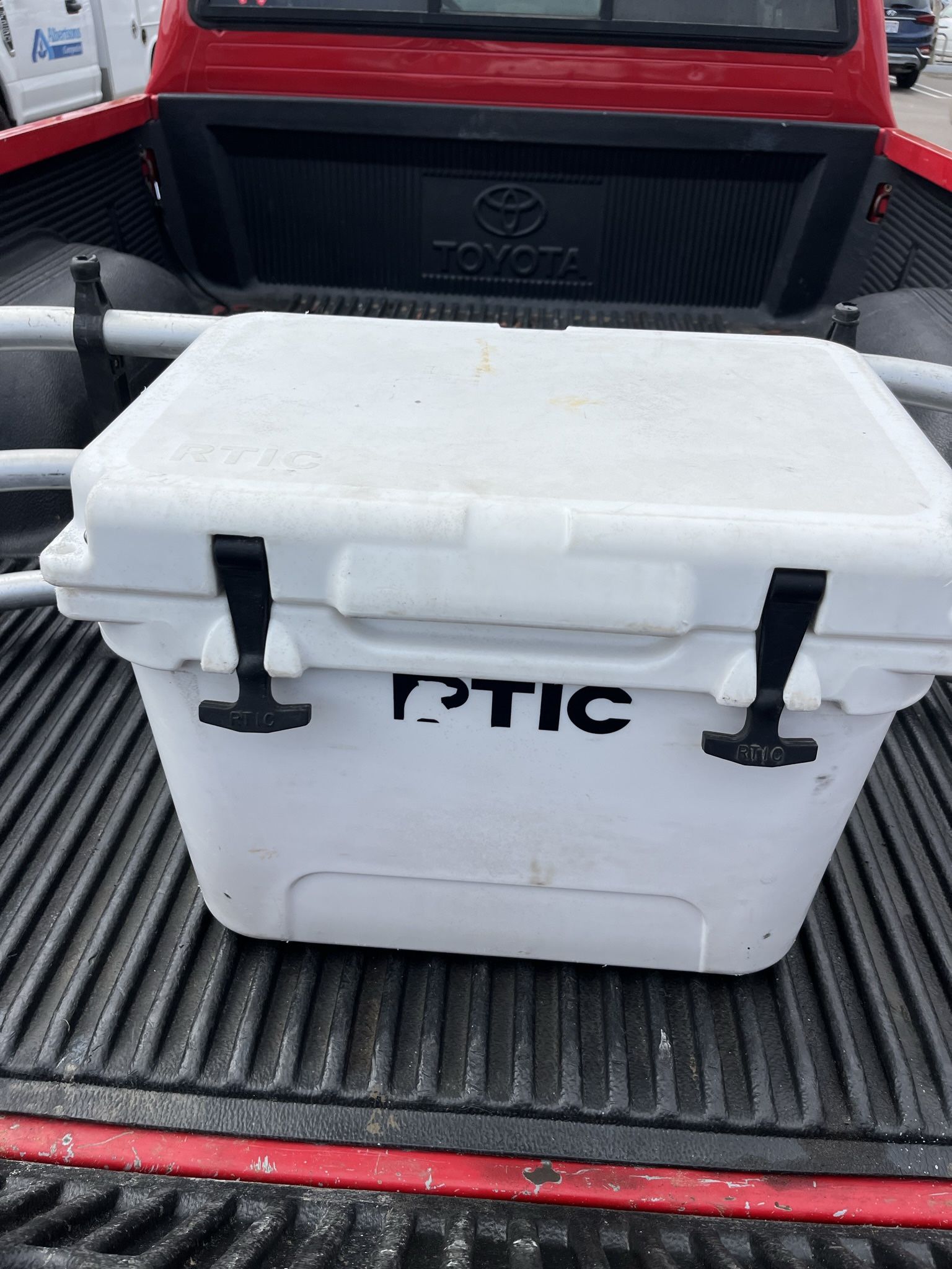 RTIC COOLER