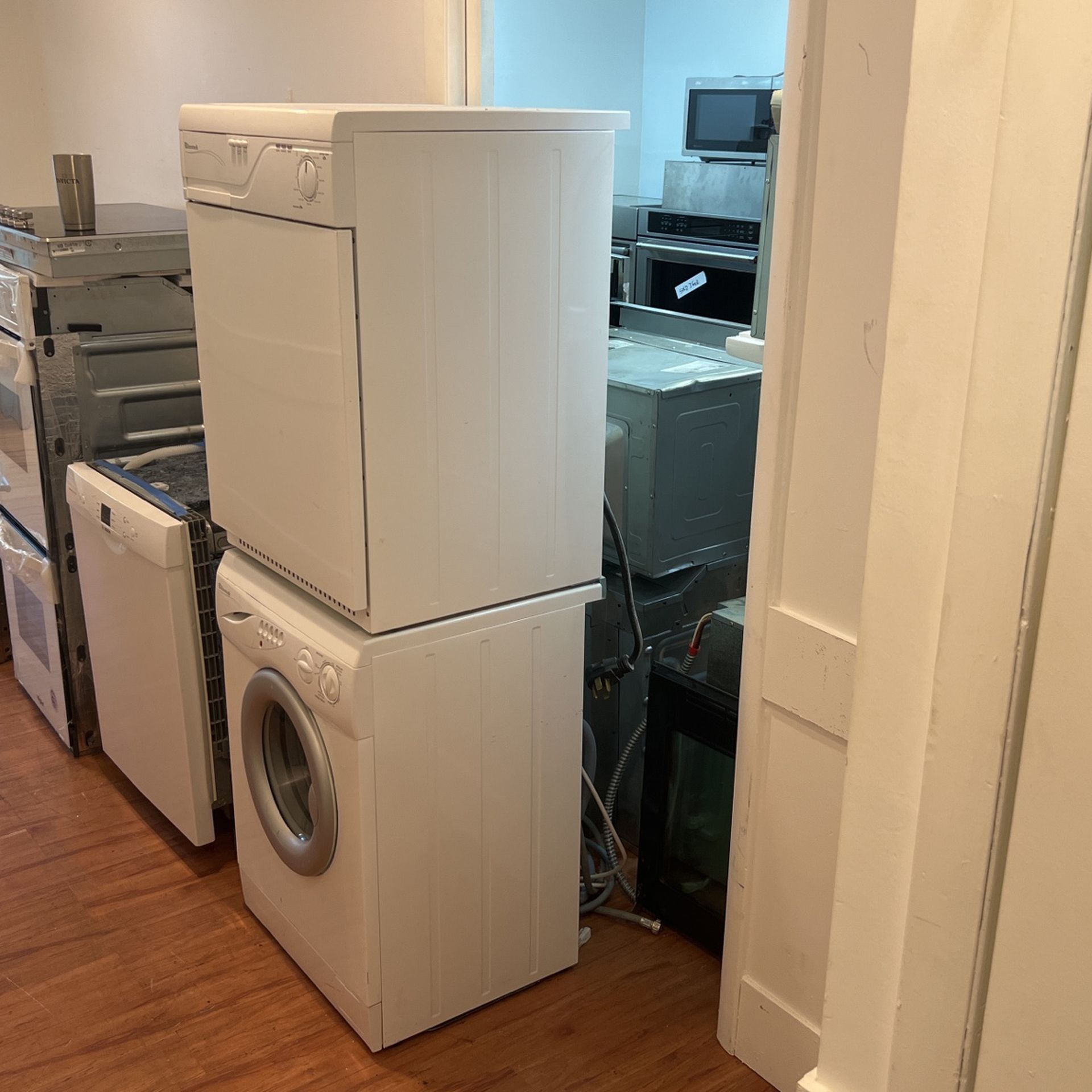 EUROTECH WASHER AND VENTLESS DRYER 24” INCHES