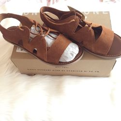 TOMS (PICK UP ONLY