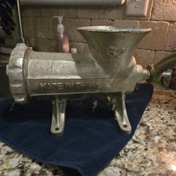 #32 Meat Grinder 