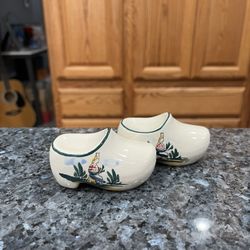 Vintage Ceramic Dutch Clog Shoe Pair of Salt and Pepper Shakers.  With original Cork Stoppers.  Preowned.  Has been on display in a cabinet with a ver