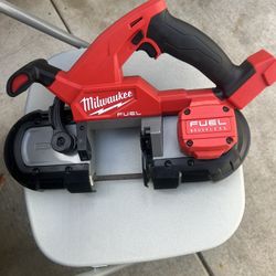 Milwaukee M18 FUEL 18V Lithium-lon Brushless Cordless Compact Bandsaw (Tool-Only) $$200 Firm 