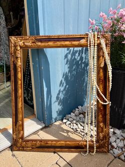BEAUTIFUL ORNATE FRAME