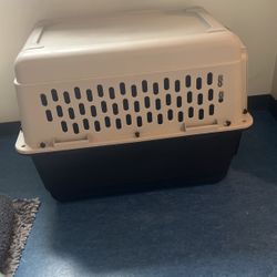 Dog kennel (75lbs)