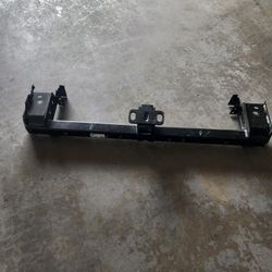2022-2024 Rivian R1S Tow Hitch Bar Oem